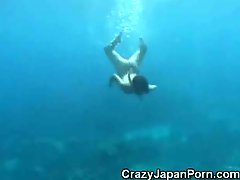 Crazy Underwater Blowjob