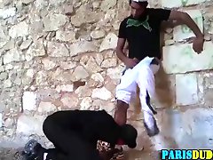 French shoe sniffer blows his buddy outside