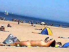 Beach nudist - 0142 Summer 2009 1-2